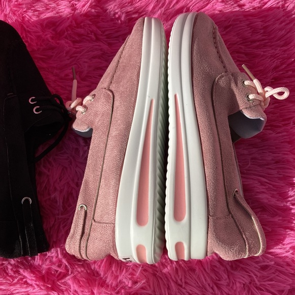 Two pair lot of lightweight sneakers, one blush the other black, size EU41 US10 - Picture 11 of 12